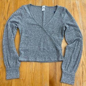 Hollister crossed crop long sleeve